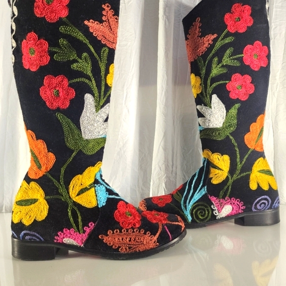 Vintage Custom Suzani Riding Boots - Picture 5 of 13